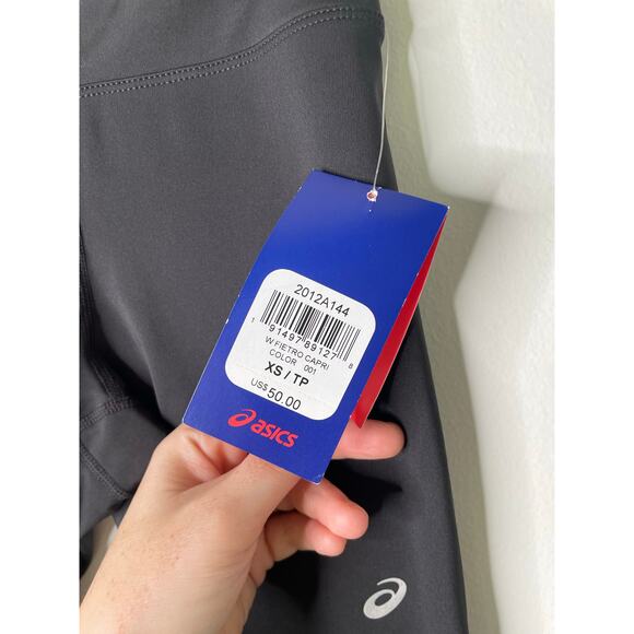 Asics Black Capri Leggings Size XS Running Activewear Athleisure - Picture 9 of 9